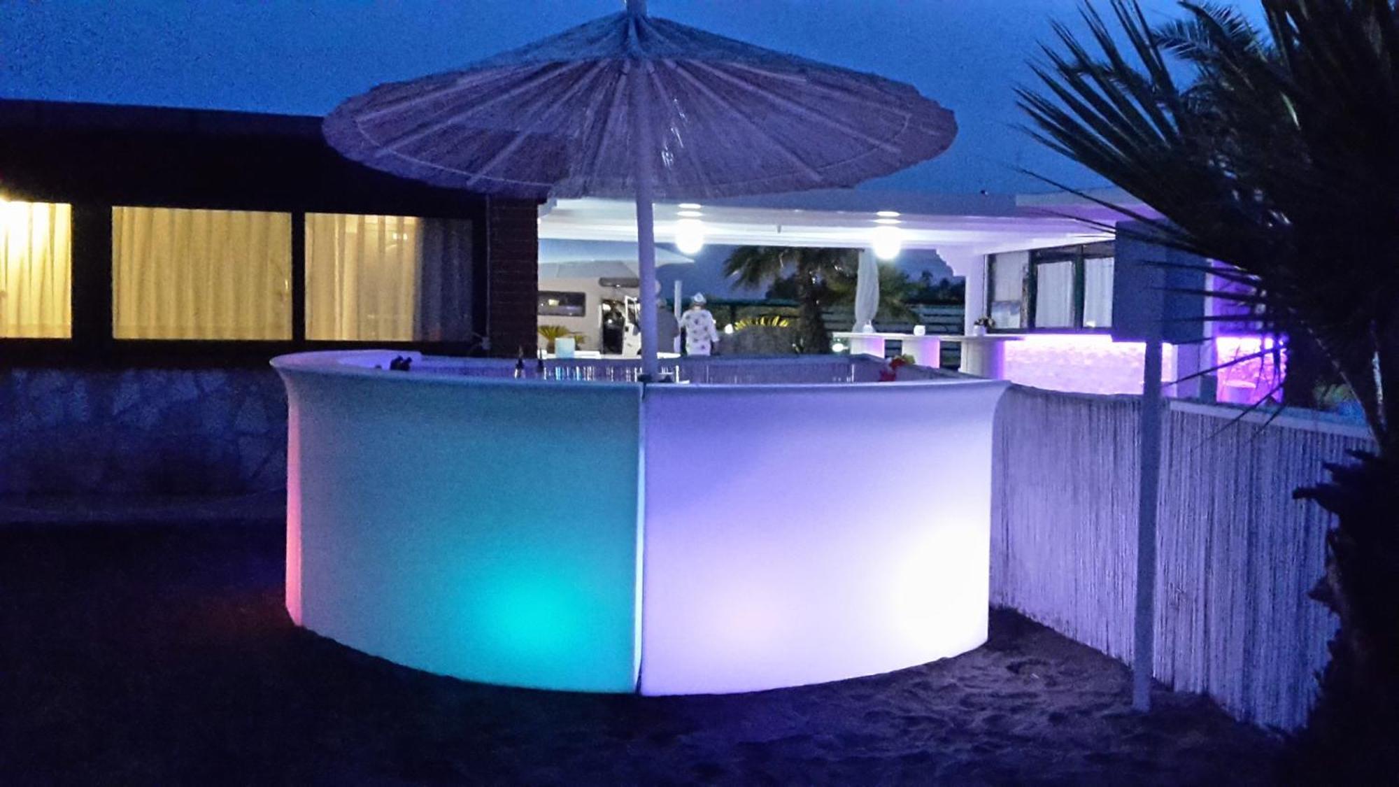 Baywatch Hotel Margherita Di Savoia Buitenkant foto