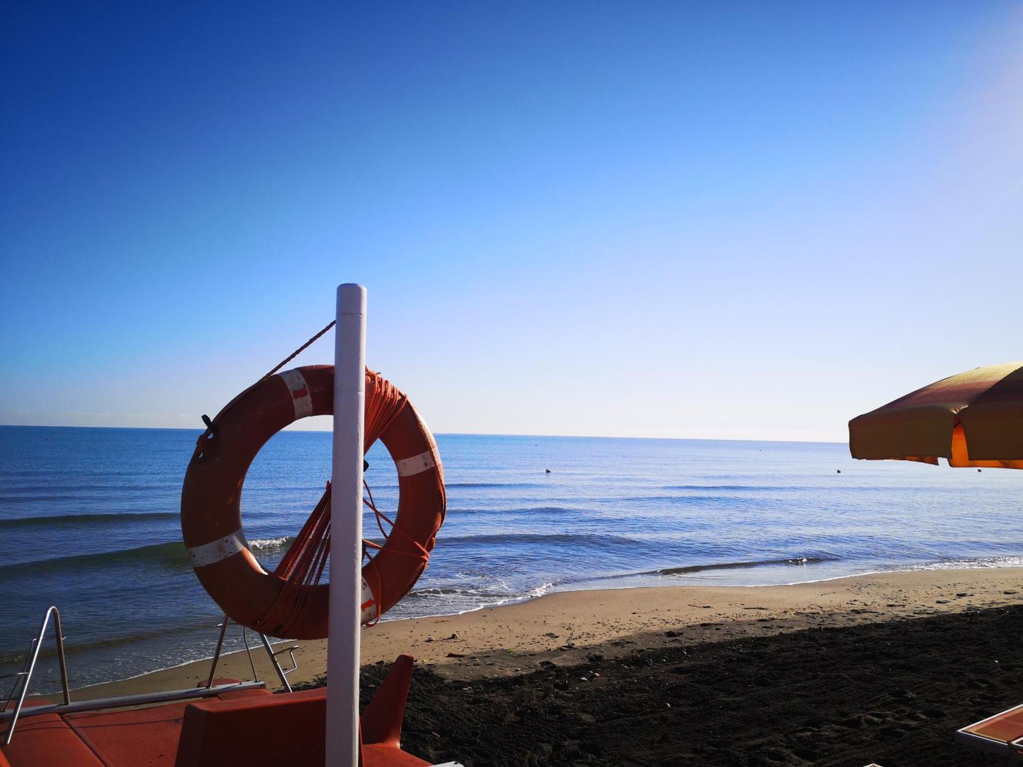 Baywatch Hotel Margherita Di Savoia Buitenkant foto